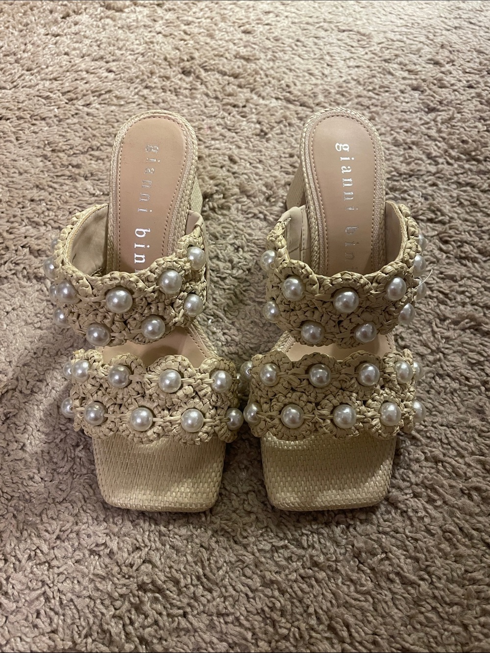 NWOT Gianni Bini Beige Woven Pearl-Embellished Sandals Size 6.5